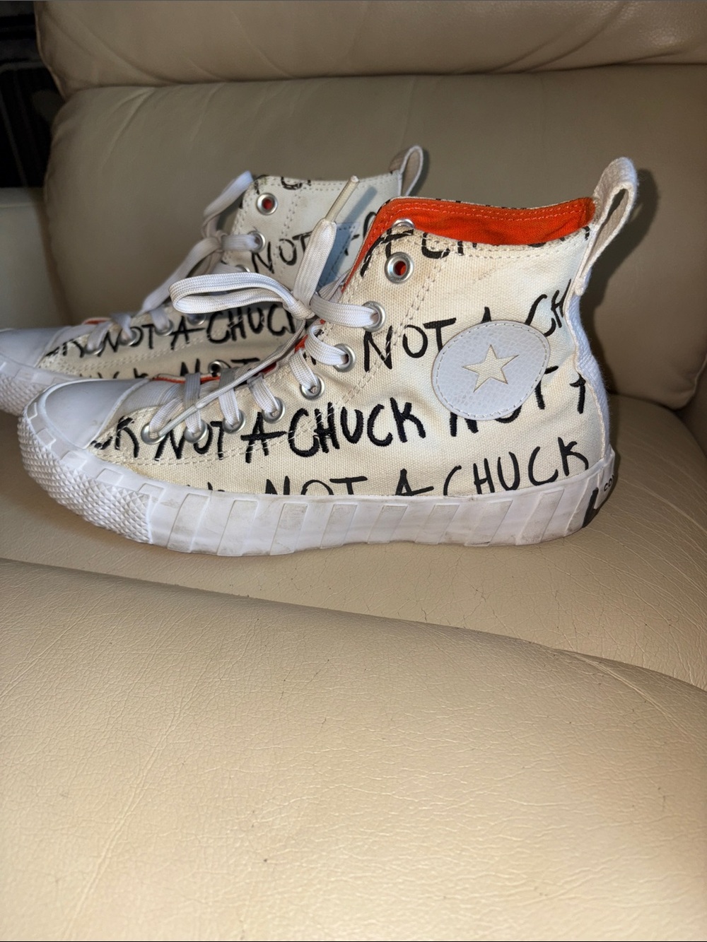 Converse UNT1TL3D high -Top Sneakers Off-white with Black Script Unisex